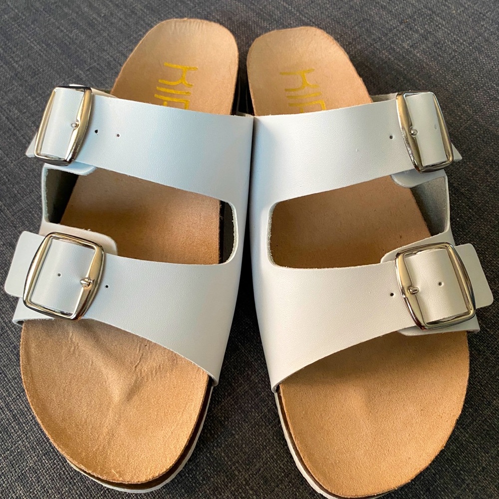 WHITE SANDALS